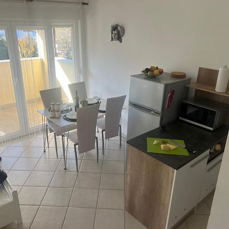 Apartmans Sun & Moon Zambratija  Eksteriør billede