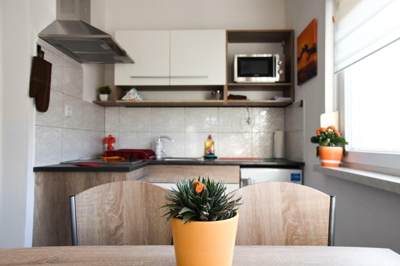 Apartmans Sun & Moon Zambratija  Eksteriør billede